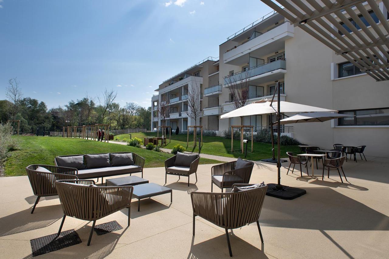 Domitys Les Tourmalines Aparthotel Carpentras Buitenkant foto